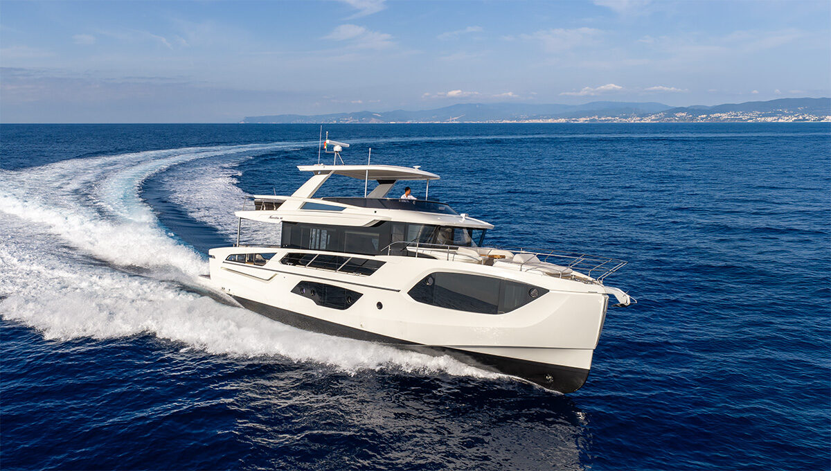 Navetta 66 cockpit terrace and transparent gunwales